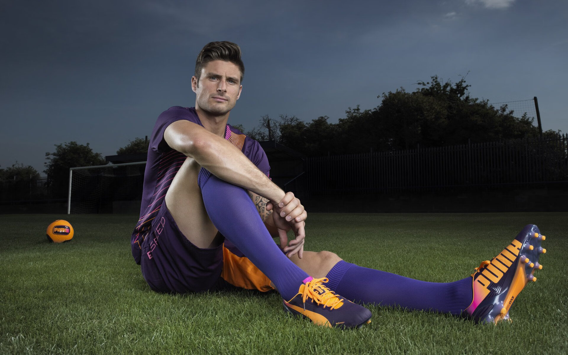 阿尔卡拉斯逆转德约科维奇 首夺温网男单冠军创历史